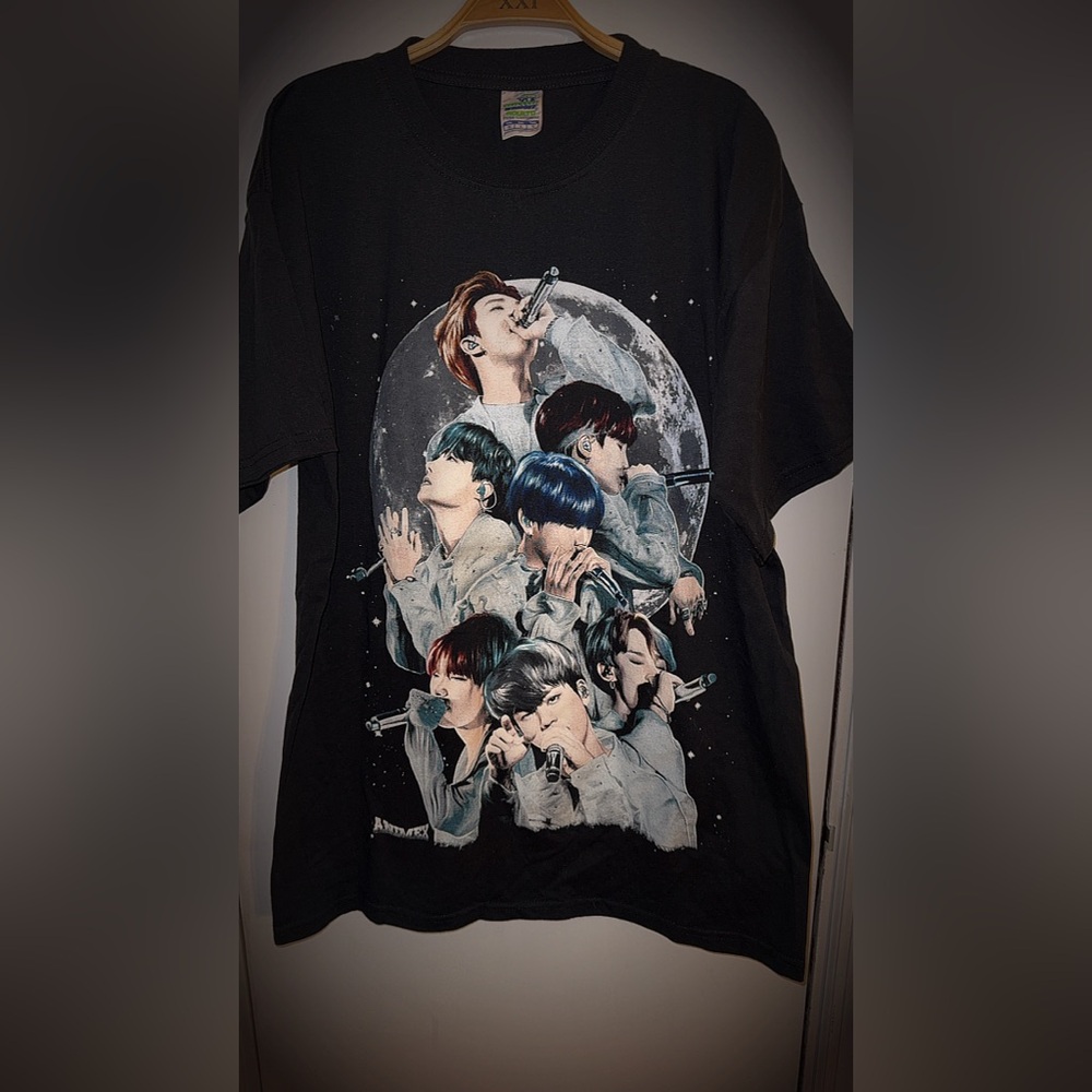 BTS tour tshirt
